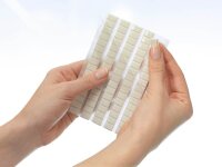 tesa TACK UNIVERSAL Klebeknete, 1,0 x 0,8 cm, 80 St.