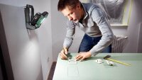 BOSCH Home & Garden UniversalWorkLight 18V-2100 LED Baustrahler grün, schwarz