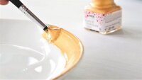 KREUL Metallic Porzellanfarben farbsortiert 6 Gläser à 20 ml in Metallic-Perlmutt-Weiß, Metallic-Champagner, Metallic-Kupfer, Metallic-Goldbronze, Metallic-Silber, Metallic-Gold, 1 Pinsel