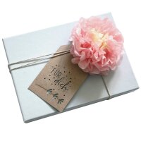 artoz Geschenkanhänger weiß aus Kraftpapier mit Blumenstanzung, 6 St.