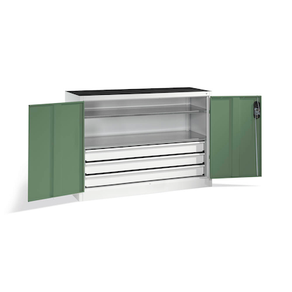 CP Stahlschrank 8831-5035 S10150 lichtgrau, rededagrün 2 Fachböden 120,0 x 50,0 x 100,0 cm, aufgebaut, 1 St.