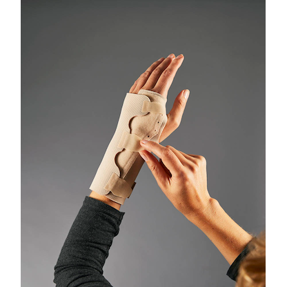 FUTURO™ Handgelenkbandage Handgelenkschiene 47853DABI, Gr. S beige 12,7-15,9 cm, 1 St.