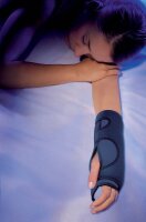 FUTURO™ Handgelenkbandage für die Nacht 48462DABI blau 13,3-22,9 cm, 1 St.