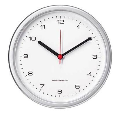 PEWETA Funkwanduhr Design weiß silber Kunststoff, Ø 25,0 cm