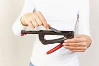novus Handtacker J-11 schwarz-rot, 1 St.