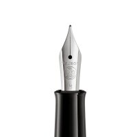 Pelikan Classic M 205 Kolbenfüller schwarz hochglänzend M (mittel), 1 St.