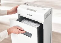 LEITZ IQ 6M Protect Premium Aktenvernichter mit Partikelschnitt P-5, 2 x 15 mm, bis 6 Blatt, weiß