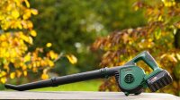 AKTION: BOSCH Home & Garden UniversalLeafBlower 18V-130 Akku-Laubbläser 18,0 V, ohne Akku mit Prämie nach Registrierung