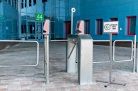 DURABLE Infoständer INFO STAND OUTDOOR silber DIN A4 63,8 x 63,8 x 134,8 cm, 1 St.