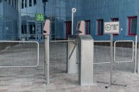 DURABLE Infoständer INFO STAND OUTDOOR silber DIN A4 63,8 x 63,8 x 134,8 cm, 1 St.