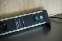 brennenstuhl Alu-Office-Line 6-fach Steckdosenleiste mit Überspannungsschutz 3,0 m schwarz