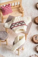 Rayher Dekoartikel mehrfarbig Wichtel Mini Strickpullover Lasse + Schal, 1 Set