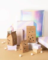 folia Geschenktüten STAR GIFT BOXES braun 75,0 / 85,0 / 110,0 x 130,0 / 150,0 / 195,0 mm, 6 St.