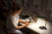 OSRAM Office Line Desk Roof Inductive Charging LED Schreibtischlampe schwarz 19 W