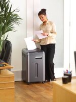 Fellowes Powershred 225i Aktenvernichter mit Streifenschnitt P-2, 5,8 mm, bis 24 Blatt, schwarz