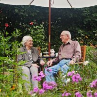 relaxdays Gartentisch schwarz rund 72,0 cm