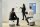 rocada Sitz- & Stehhocker Soft Seating 1828W-4-1 schwarz, weiß, 1 St.